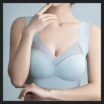 Plus Sized Seamless Sport Bra Light Blue